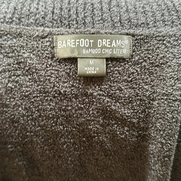 Barefoot Dreams sz M black soft cardigan great pre owned condition open front - Picture 6 of 7